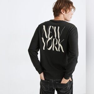 Madewell Men’s NY Graphic Cotton Relaxed Long-Sleeve Pocket Tee - Size Small